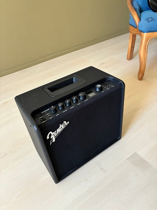 Fender Mustang LT25