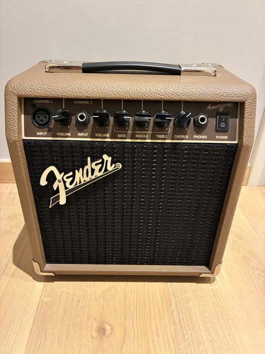 Fender Acoustasonic 15