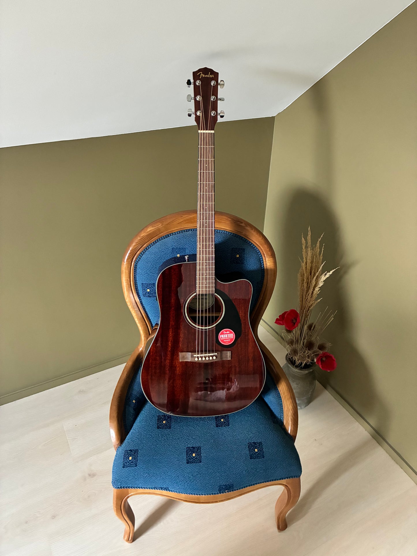 Fender CD-60SCE