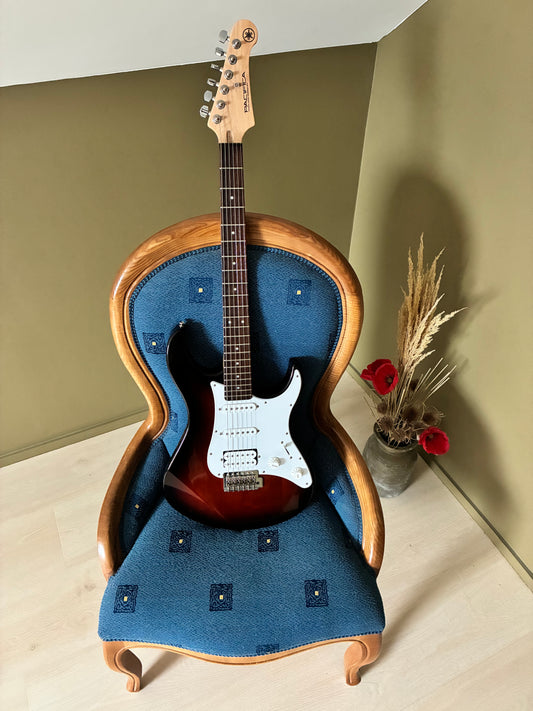 Yamaha Pacifica PAC112J